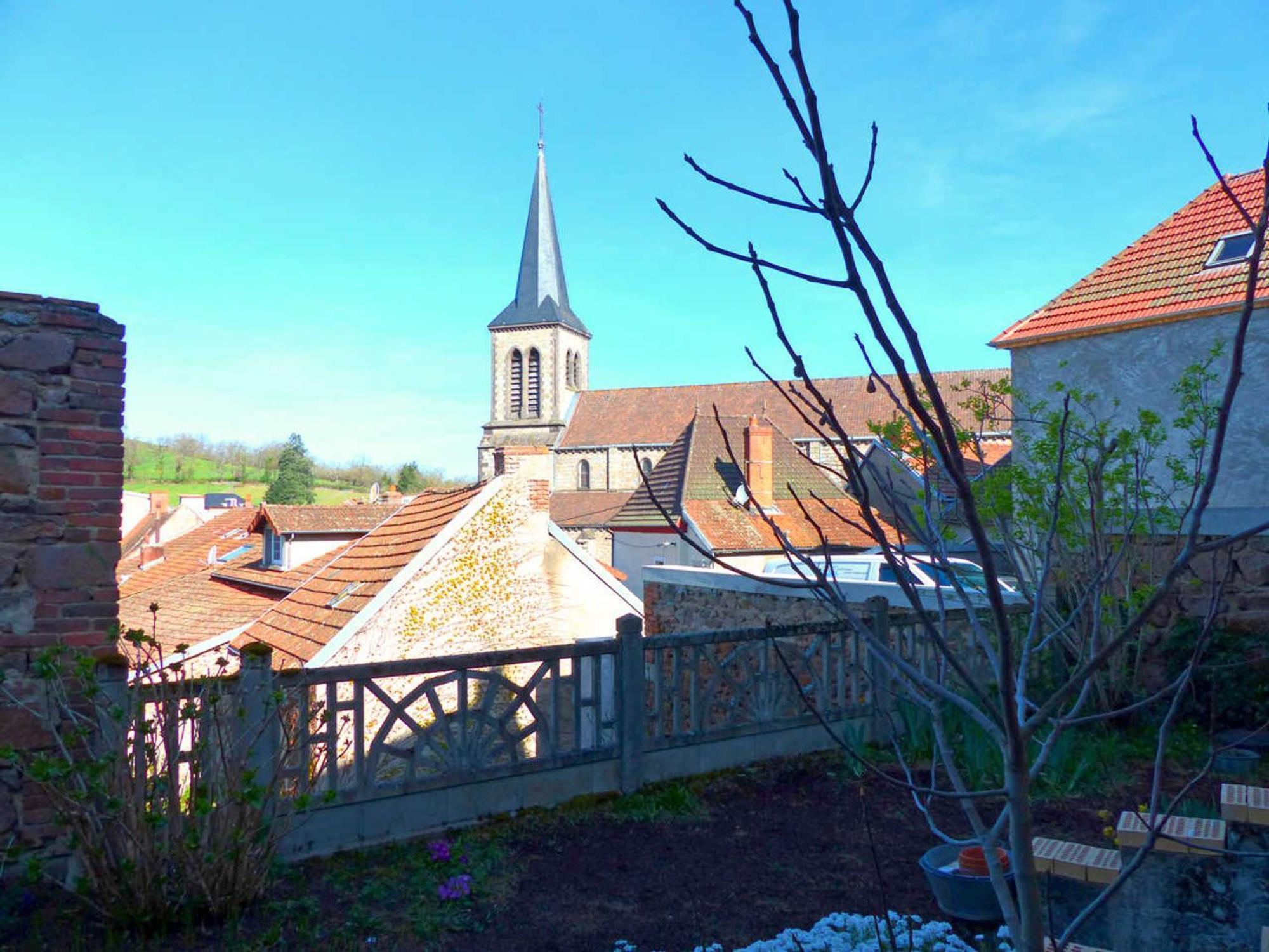 Charmante Maison Familiale Avec Cour Fermee, Proche Randonnees Et Sites Naturels - Fr-1-489-277 Villa Arfeuilles Exterior photo